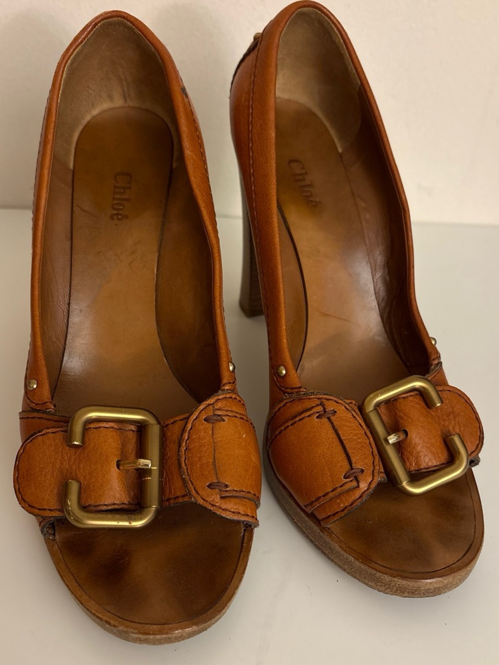 CHLOE Leather Buckle Detail Camel Peep Toe Pumps, Size 39 Europe 8.5 USA